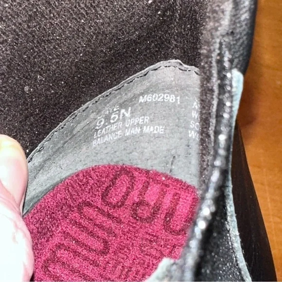 Munro Women’s Black Leather Cate Booties Size 9.5N - Picture 8 of 8